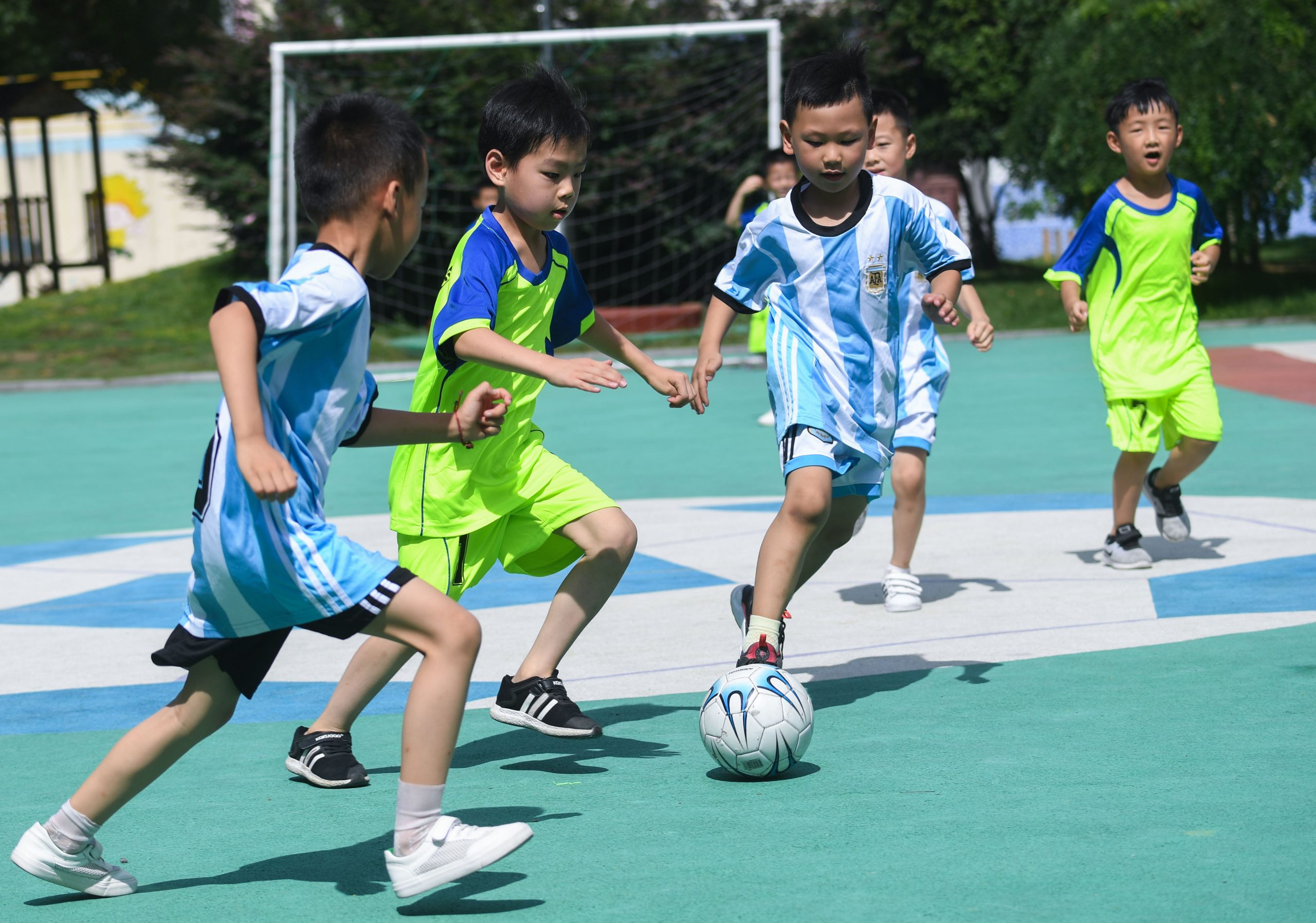 Futebol e criança: o que o esporte significa para a infância hoje