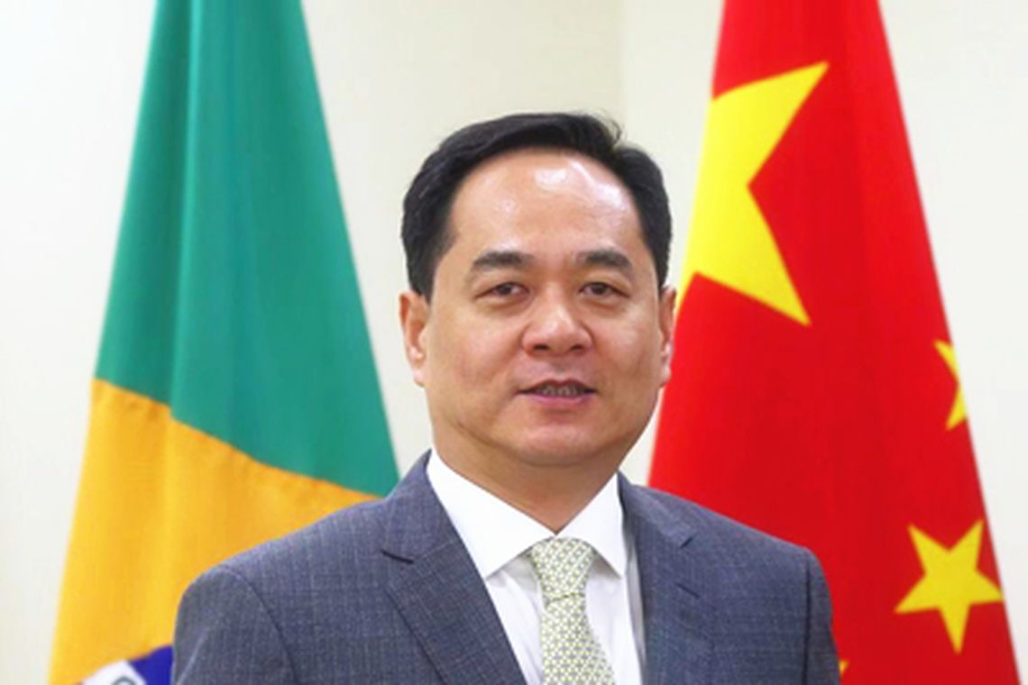 Embaixador da China no Brasil reforça que país não fabricou novo coronavírus