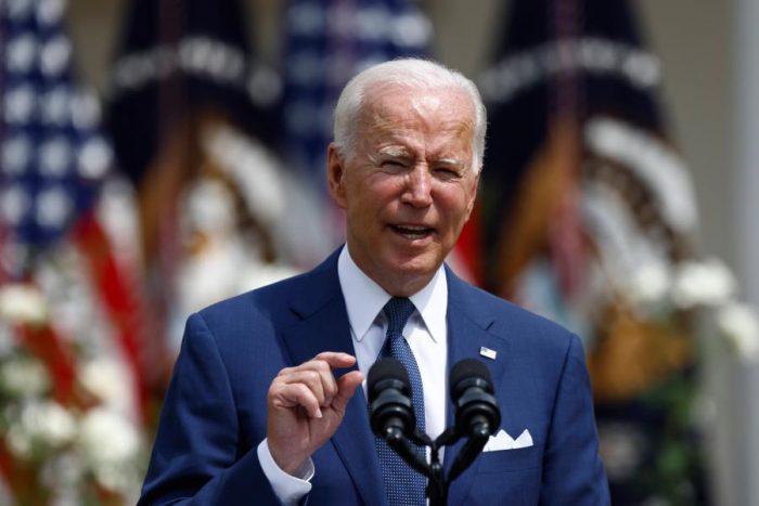 O presidente norte-americano Joe Biden discursa durante uma cerimônia em Washington, D.C., Estados Unidos, 26 de julho de 2021. (Ting Shen/Xinhua)