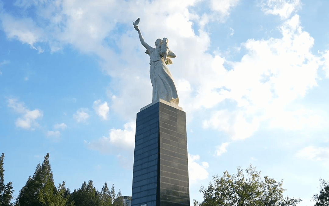 Para entender o presente, aprenda com a história