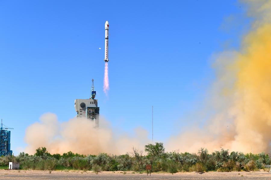 China planeja rede de mais de mil satélites para monitorar regiões tropicais