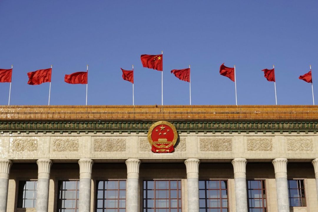 China lança operação “Sky Net 2026” para repatriar fugitivos